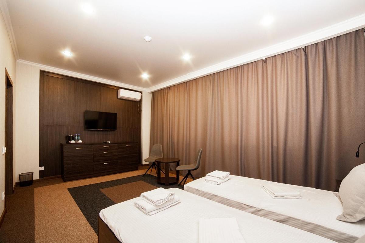 Meridian Karagandy Exterior foto
