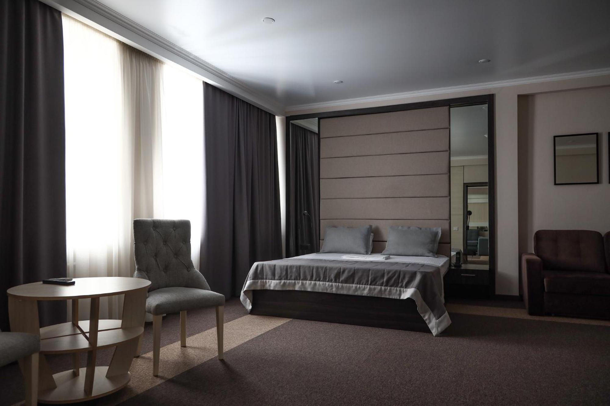 Meridian Karagandy Exterior foto