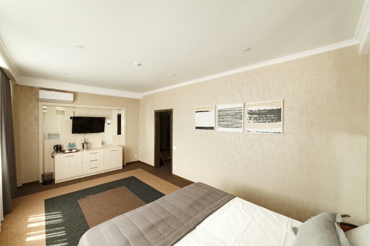 Meridian Karagandy Exterior foto